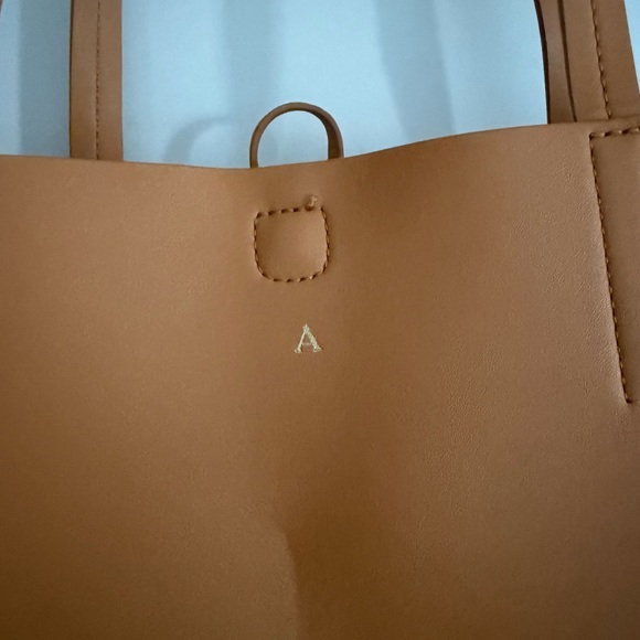 Mark & Graham Tan Leather Tote Bag with Personalization “A” - Picture 2 of 3